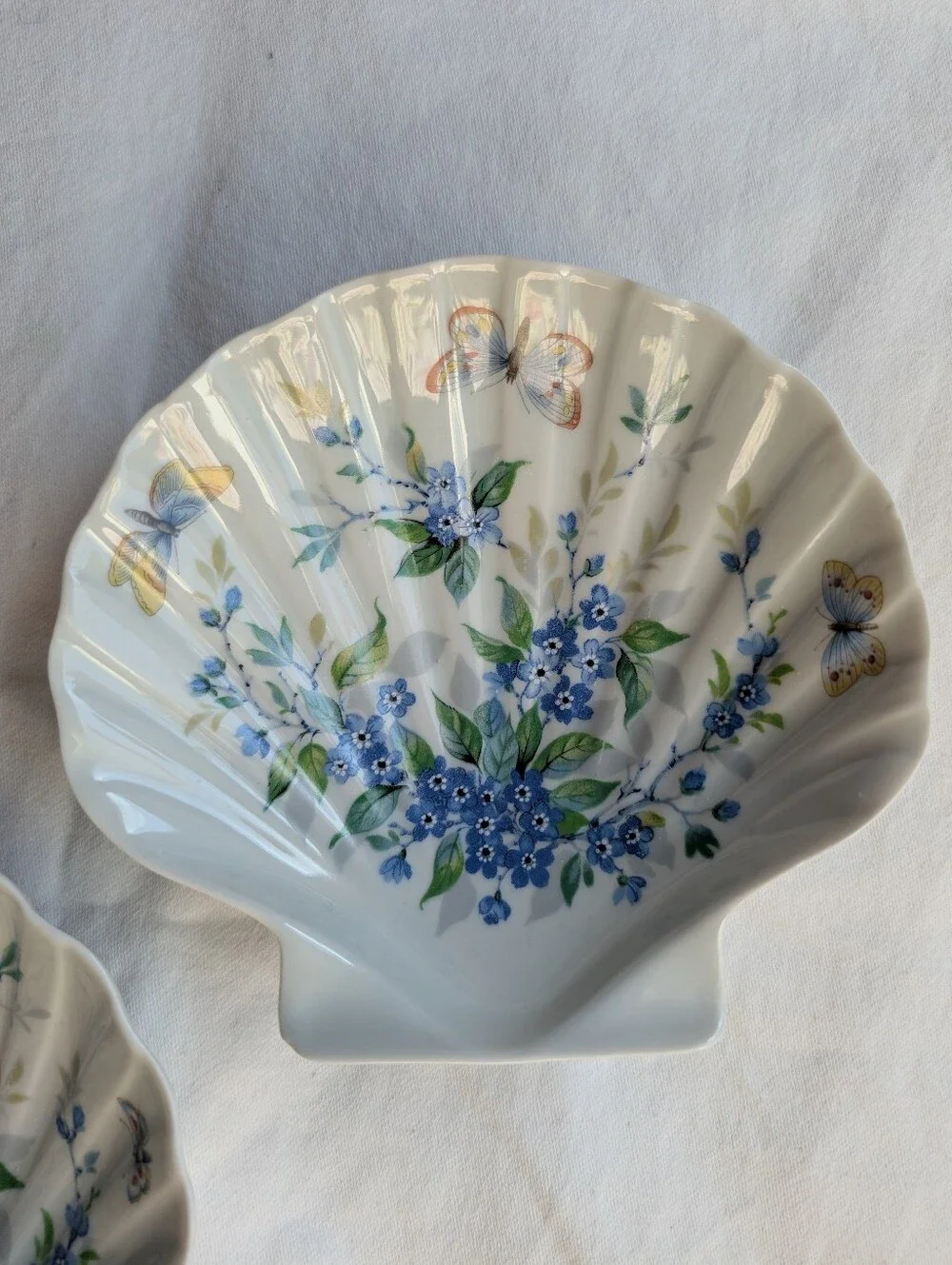 Limoges Porcelain Floral Shell-Shaped Plates Trinket Dishes - 2